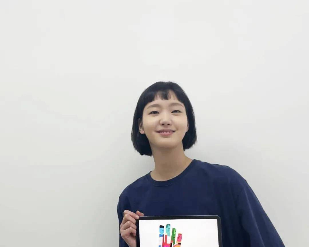 发型|短发真不能乱剪！连貌美女明星都常翻车，有人好看有人被疯狂吐槽