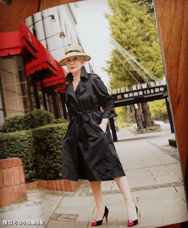 身形|这才是“奶奶辈”最好的状态，打扮优雅仪态大方，年近90也能赢