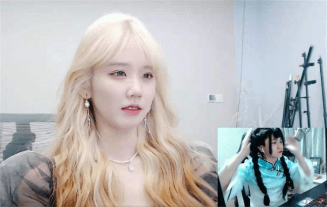 面对漂亮女主播六尾太坦诚主动女装还放水早已芳心暗许