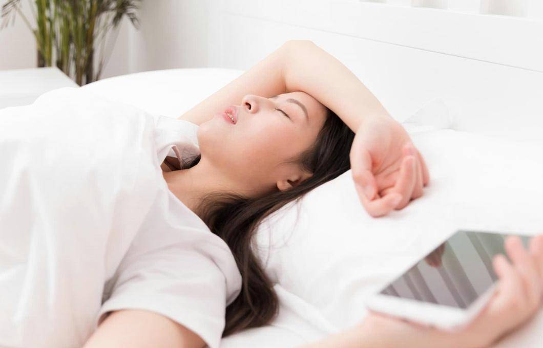 于家人|孕期玩手机致胎儿“疯狂”？医生：宝宝比孕妈还要嗨，3点得避开