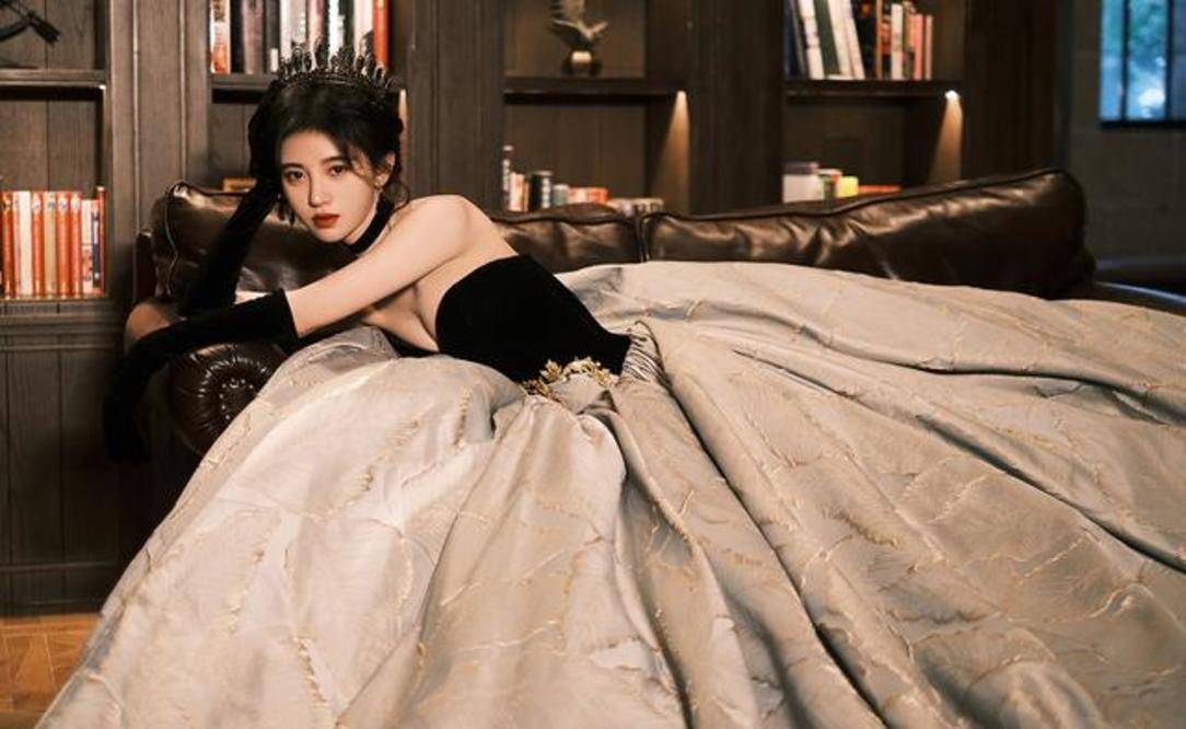 鞠婧祎|适合复古风的女星:阚清子直接出教程,鞠婧祎倪妮都有出圈图