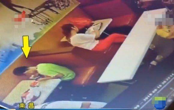 于家人|孕期玩手机致胎儿“疯狂”？医生：宝宝比孕妈还要嗨，3点得避开