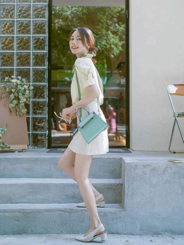 感觉|今年风头不减的泡泡袖如何穿?学会这几个搭配技巧,怎么穿都好看