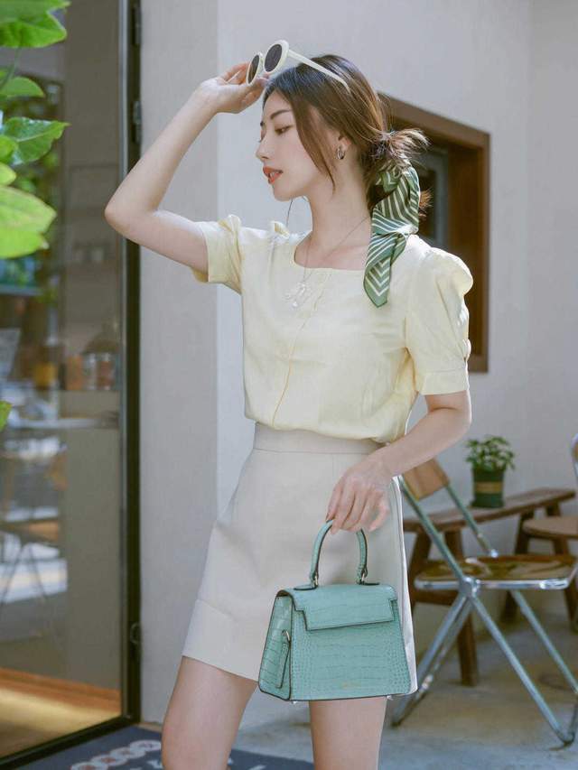 感觉|今年风头不减的泡泡袖如何穿?学会这几个搭配技巧,怎么穿都好看