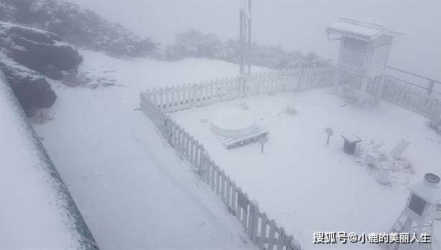 台湾最高峰玉山又下雪了，布农族与邹族的圣山，比日本富士山还高
