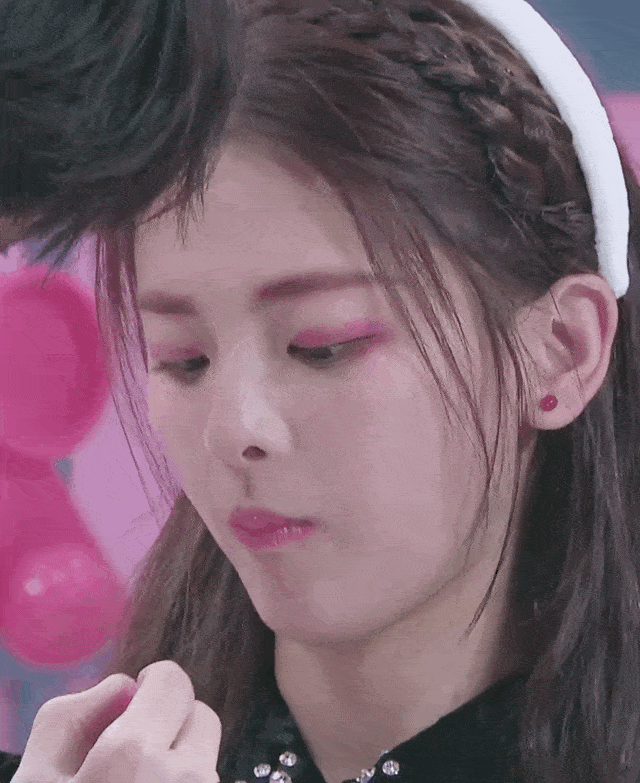 尹正和陈都灵恋情曝光还把章泽天也扯进来了