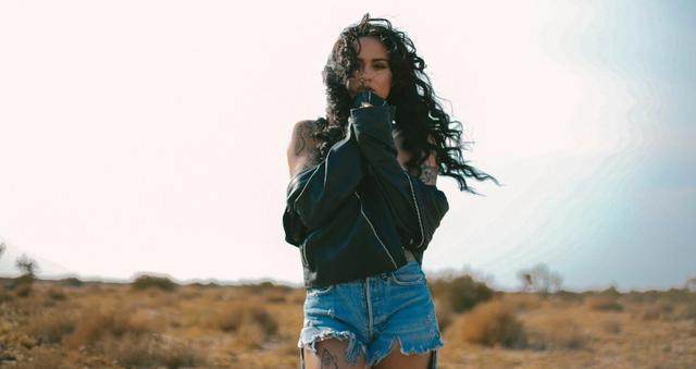 原创口味向哈登看齐詹姆斯儿子点赞转发欧文前女友照片这身材顶不住