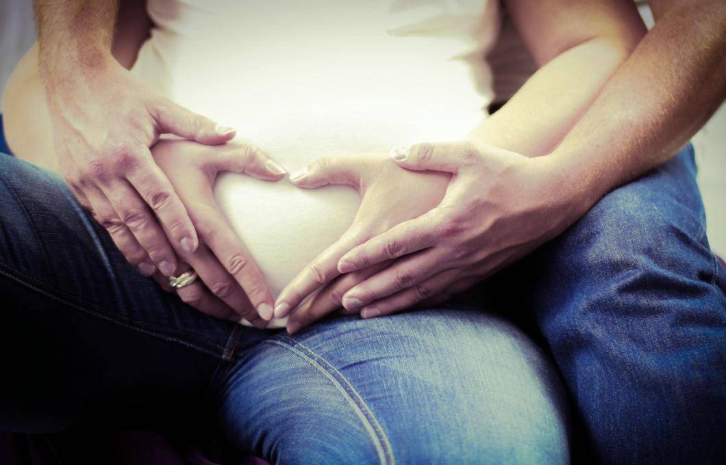 妇产医生|孕期“做坏事”，会伤到胎儿？妇产医生：有些好处准父母意想不到