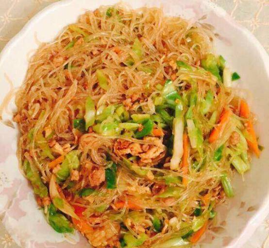 最简单的家常炒粉丝的做法 11cf268fc9bb41cd91af1ea04c2cf7e6.jpeg