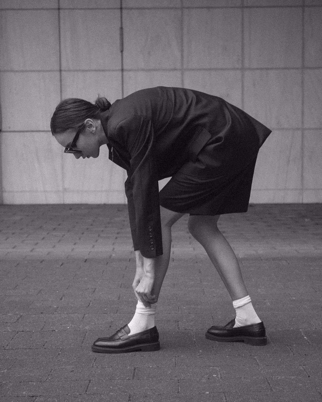 黑色|今年的乐福鞋，配双袜子才时髦