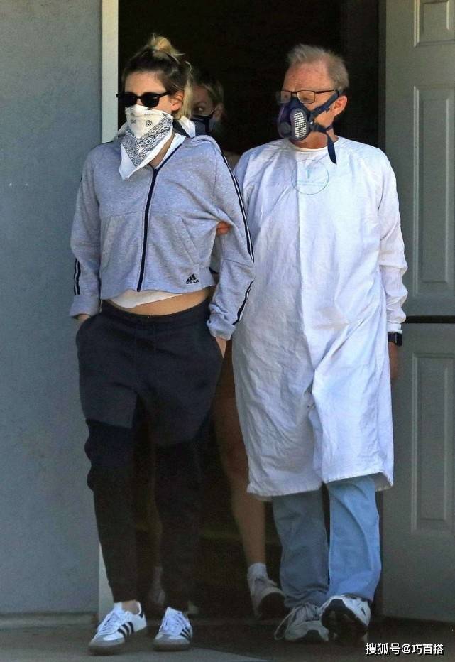 身材|喜欢克里斯汀真是赚到了，既能学会穿衣打扮，又能提升拽姐气质