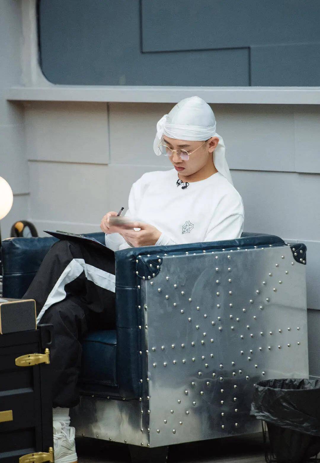 人间|《披荆斩棘的哥哥》,中年男星的最后结局,人间富贵花小雨