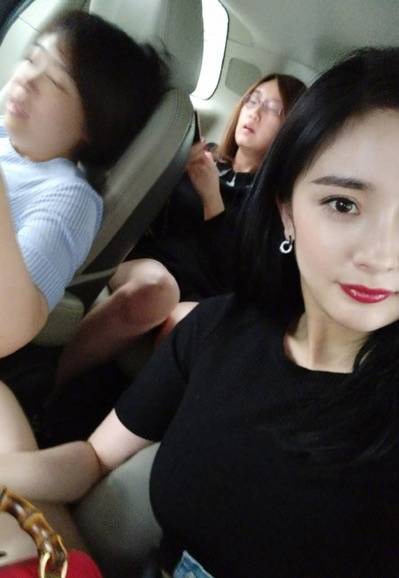 夏天|大油皮的赵丽颖、热巴都怕出油脱妆，可杨幂的妆容却能干净一整天