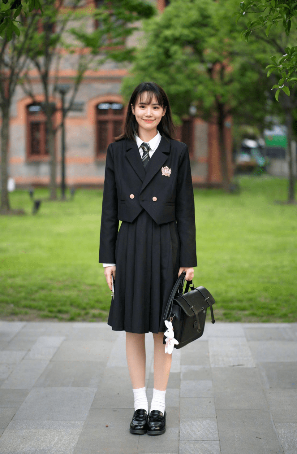 时节|换季时节,赶紧试试这几种裙子叠穿组合吧,洋气还显高