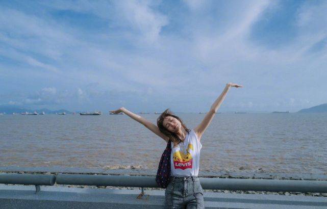 服装|跟着刘雯学穿搭太省心！5点思路轻松变美，今夏终于可以不乱穿衣