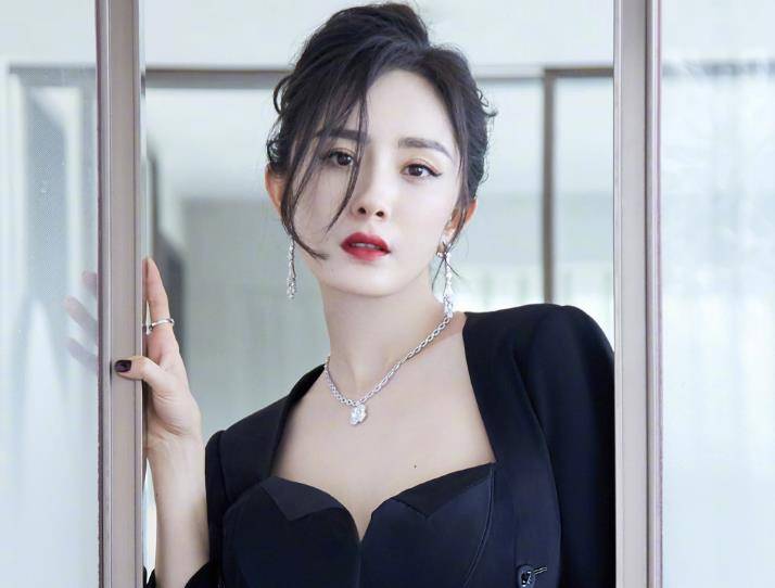 新综|龚俊才录制《中餐厅》，又被曝迎来新综，冲着INTO1说啥都看了