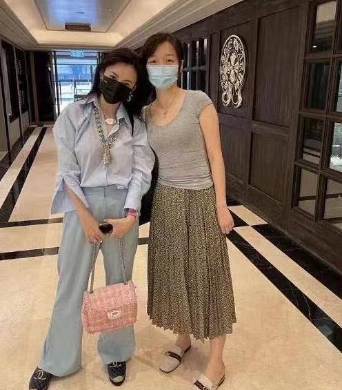 元素|张柏芝小儿子正面罕见曝光！眉宇间清秀比俩哥哥都帅气，皮肤白皙！
