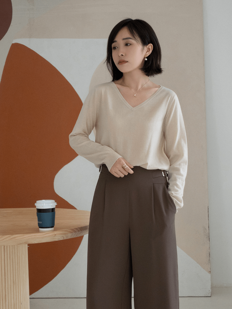 配饰|30+女性这样穿更有魅力！“针织开衫+牛仔裤”，复古优雅又减龄