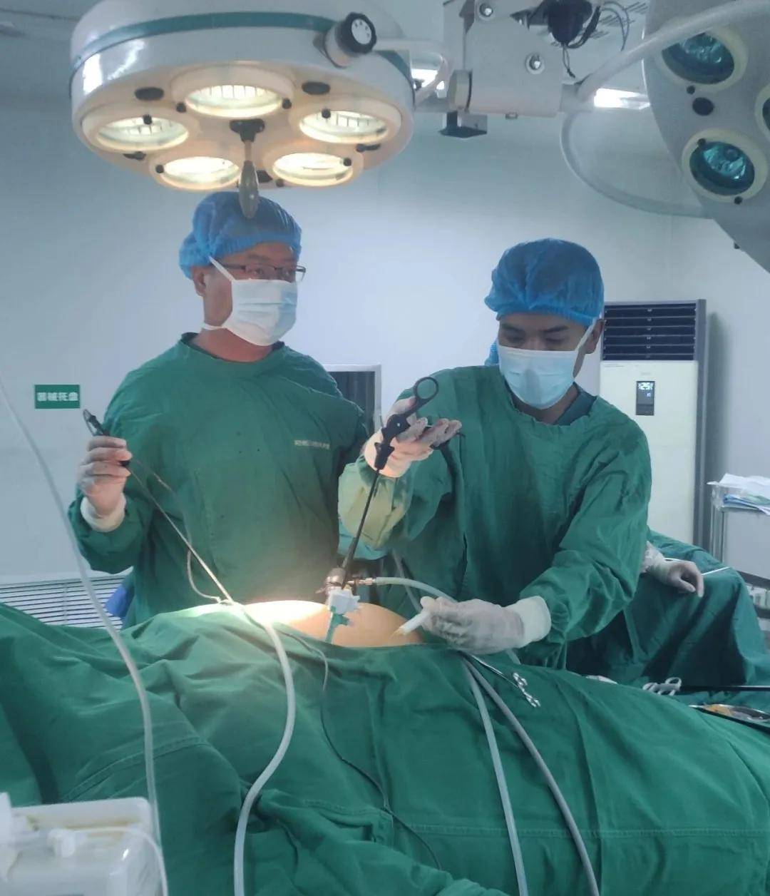 援藏|援藏故事 ▏世界屋脊上的腹腔镜手术