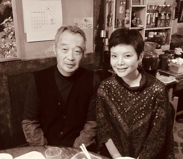 《红衣少女》:一代人的青春记忆,如今邹倚天还安然否?_电影