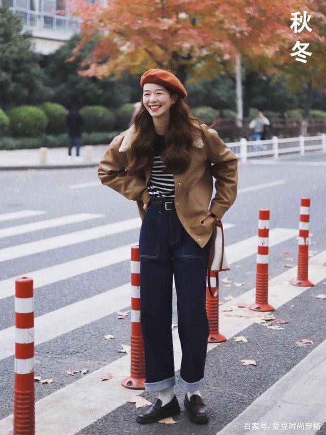 姐妹|今年初秋流行穿“小黑鞋”！不仅百搭好看，还很时髦
