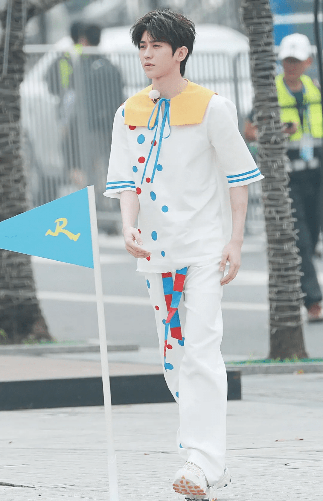龚俊|蝴蝶结，拿来吧你