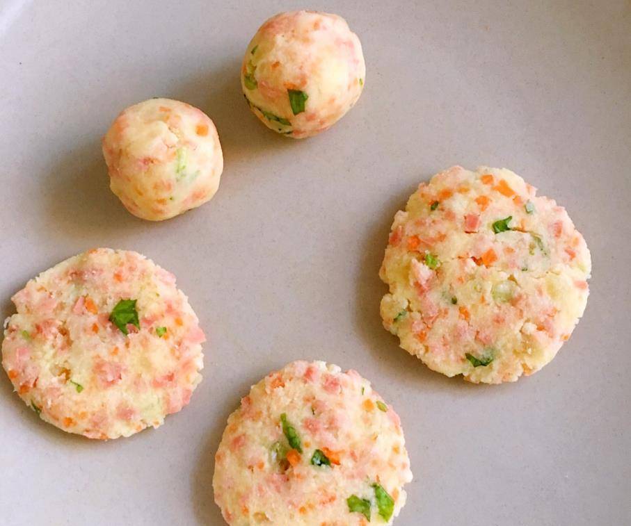 做法|土豆这样做成早餐饼太好吃了，我家一周做3次，孩子一口气能吃仨