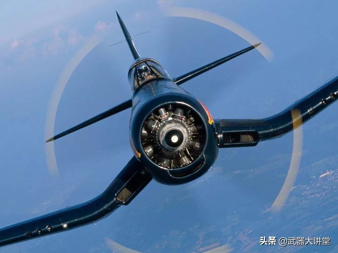 原创二战美军看家宝物配备当时最强发动机的f4u海盗舰载战斗机