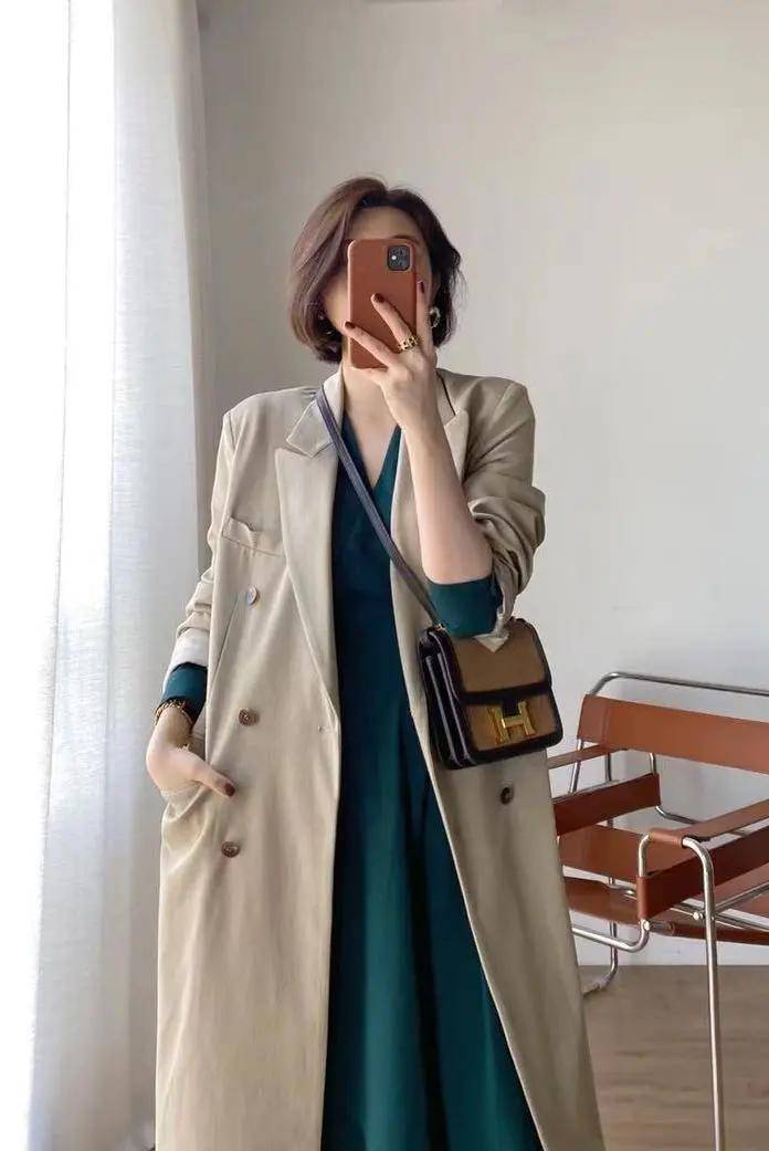 棕色|入卡 素人变女神,试试这7套绝美秋装!
