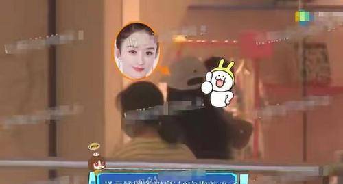 辣妈|赵丽颖罕带儿子外出！正脸首曝光模样太像爸，肉嘟嘟的吃得真壮实