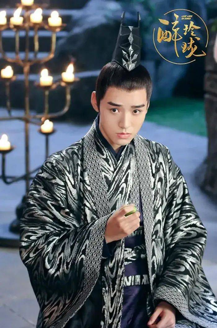 人间|没有一种红是偶然，龚俊表示要“要记住雪中送炭的人”