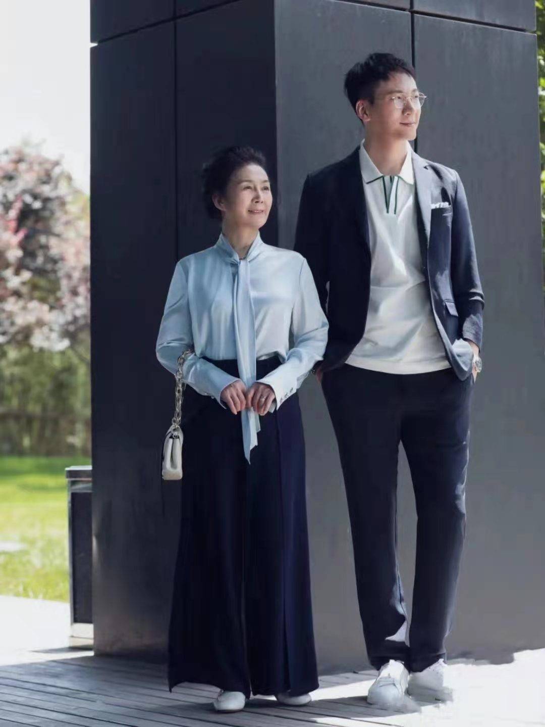 身材|已经60岁的奶奶，状态却比年轻人好，靠穿搭打造优雅高级风