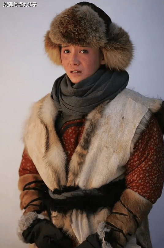 父母|插足名导婚姻，以“洗头妹”一跃封后，戏红人不红小宋佳