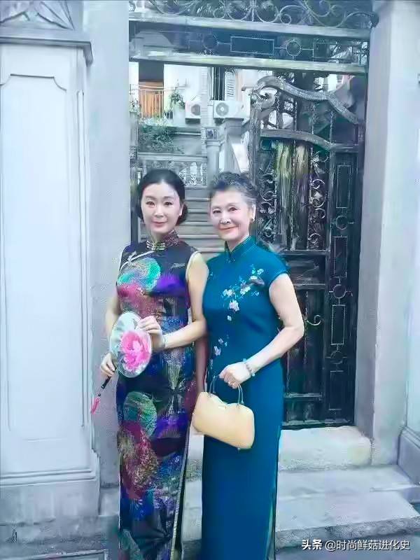 身材|“膝下裙+低跟鞋”才是中年女人该有的打扮，不装嫩不显老还气质