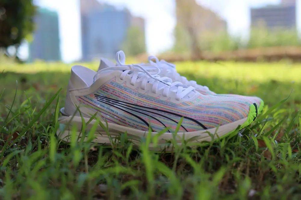 矩阵|至轻、至快、至美：这双跑鞋，让你爱上跑步