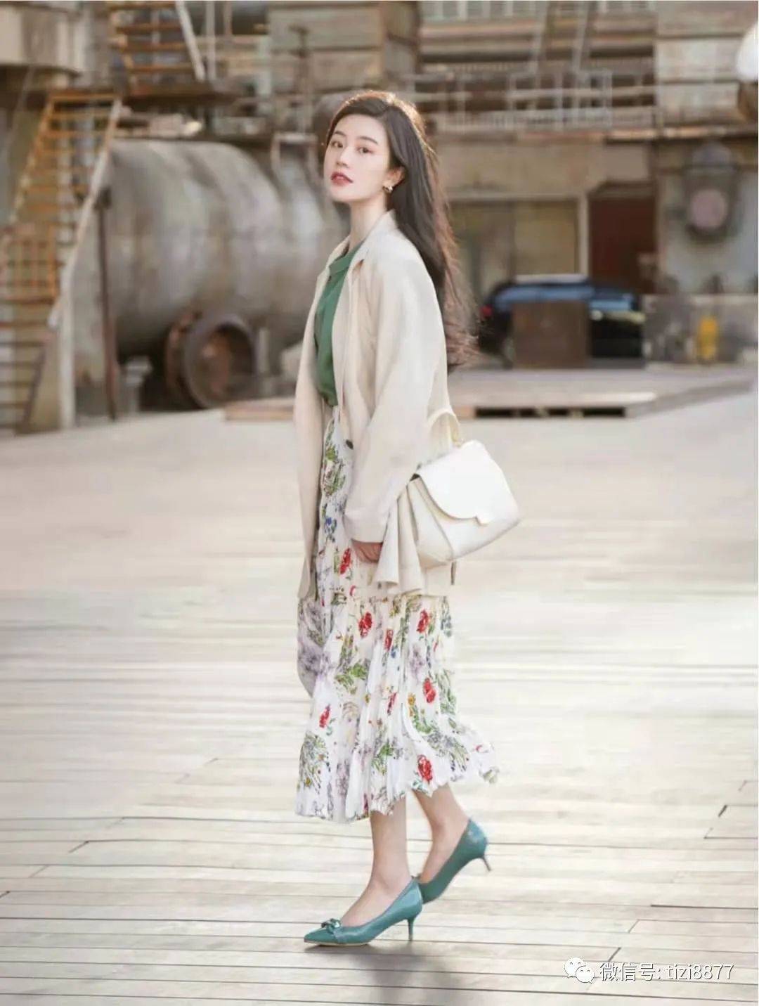 棕色|秋天适合穿什么颜色的鞋子