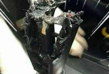 车样|主人把二哈留在车里，回来一看傻眼了，还不如让它待家里拆家