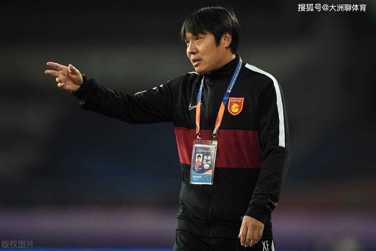 昨天9点!中超传出消息:前河北队教练"惹事了",直怼中甲教练