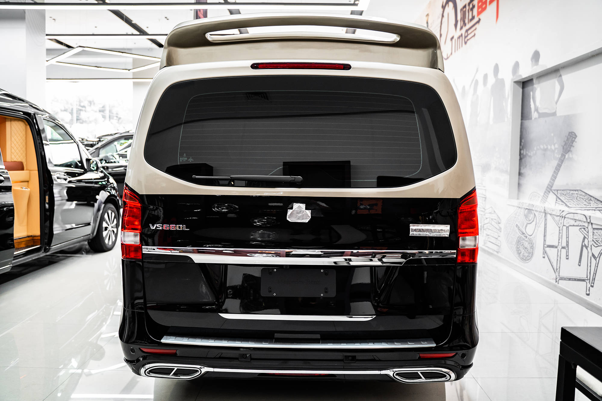 座位越少价格越贵同样是4座商务车威霆和v级有什么不同