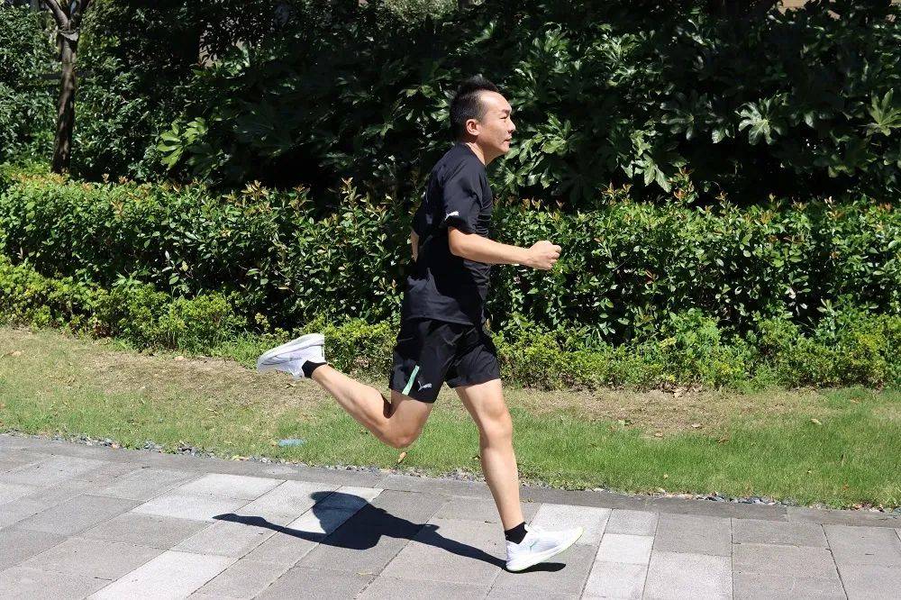 矩阵|至轻、至快、至美：这双跑鞋，让你爱上跑步