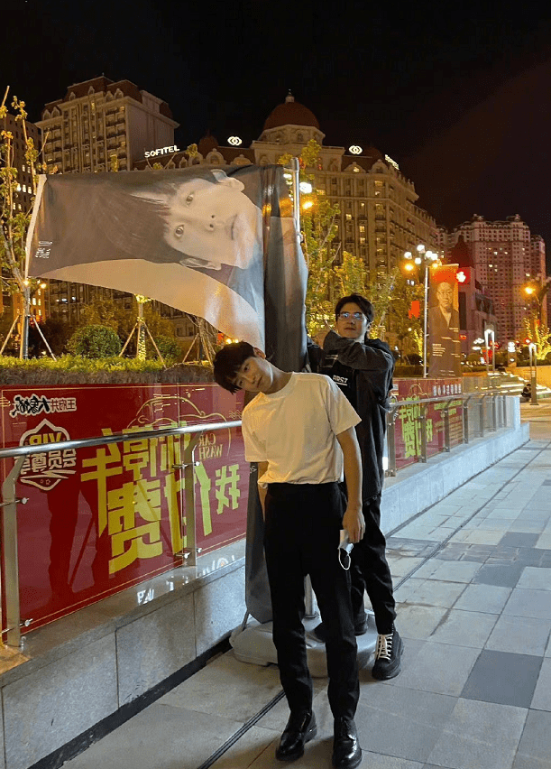 佟丽娅|明星扎堆打卡环球影城，佟丽娅、董璇很低调，王冰冰生图也很美