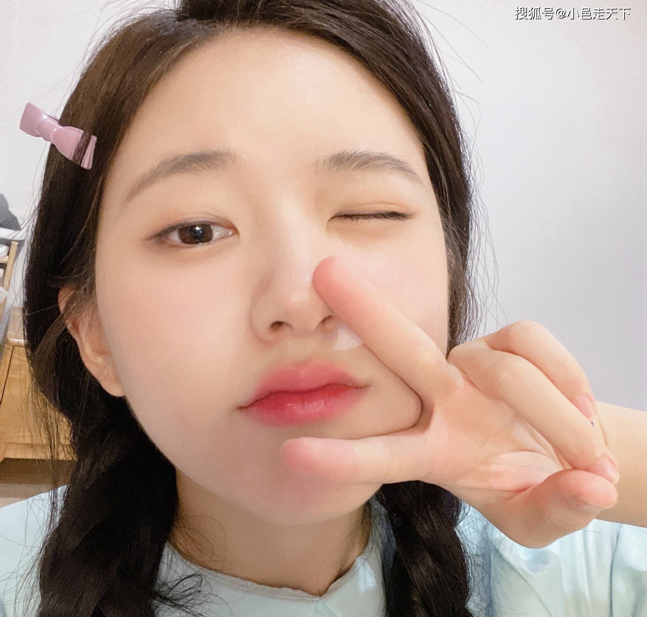 赵露思搞怪自拍合集