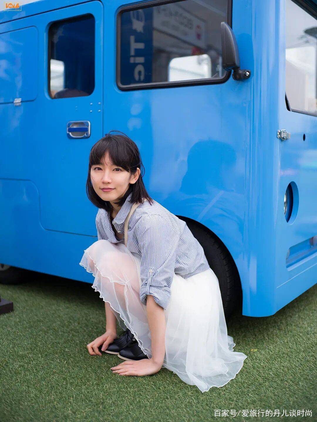 身材|日本90后当红小花吉冈里帆，治愈系穿搭唯美清纯，韵味十足