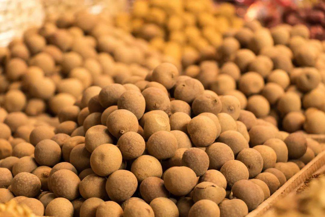 怎么挑选好吃新鲜的龙眼 fd679994553148f0ab268b78548ae116.jpeg