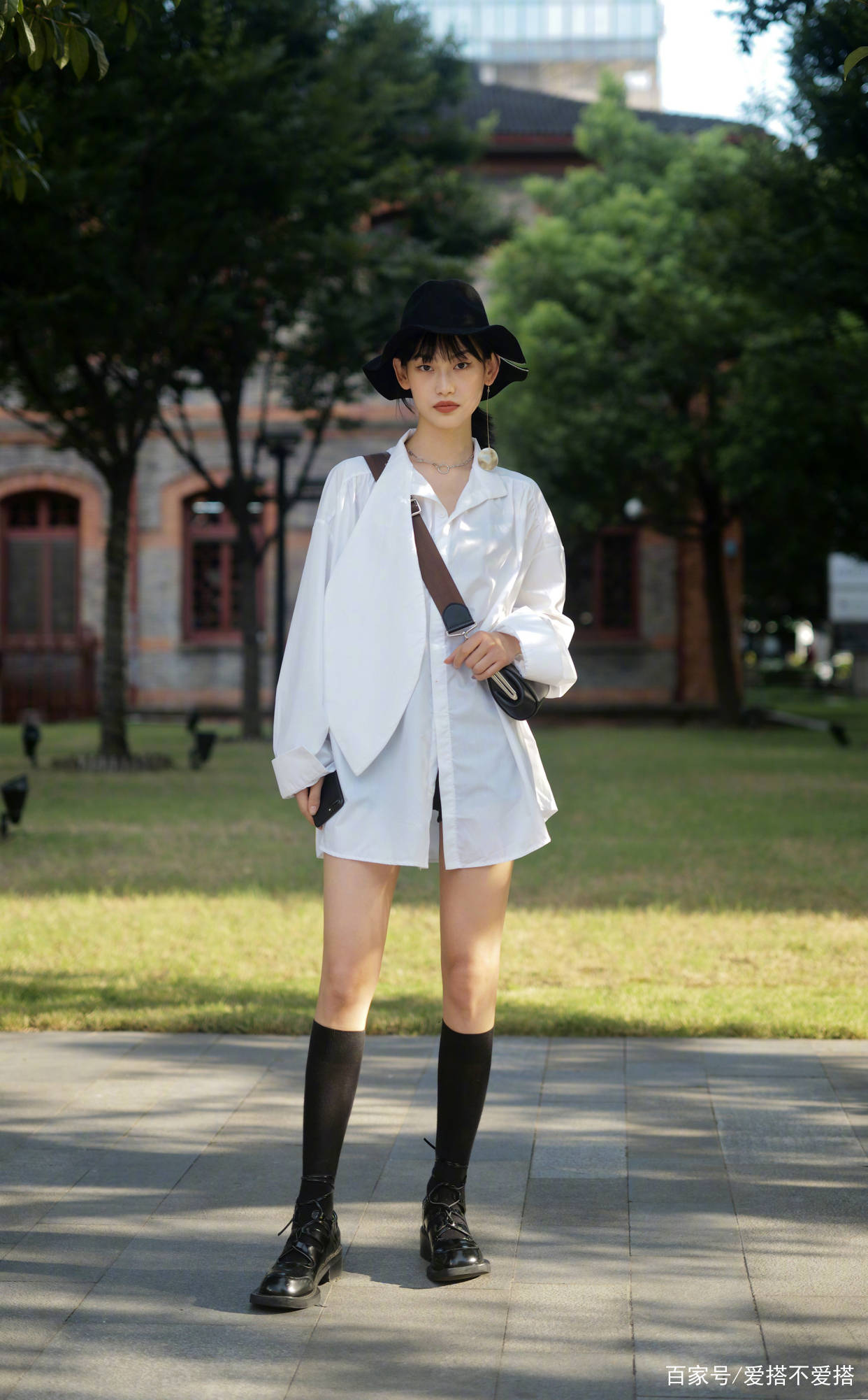 显高|今夏，“衬衫”更时髦打开方式：搭配这“5条裤子”，洋气又显高