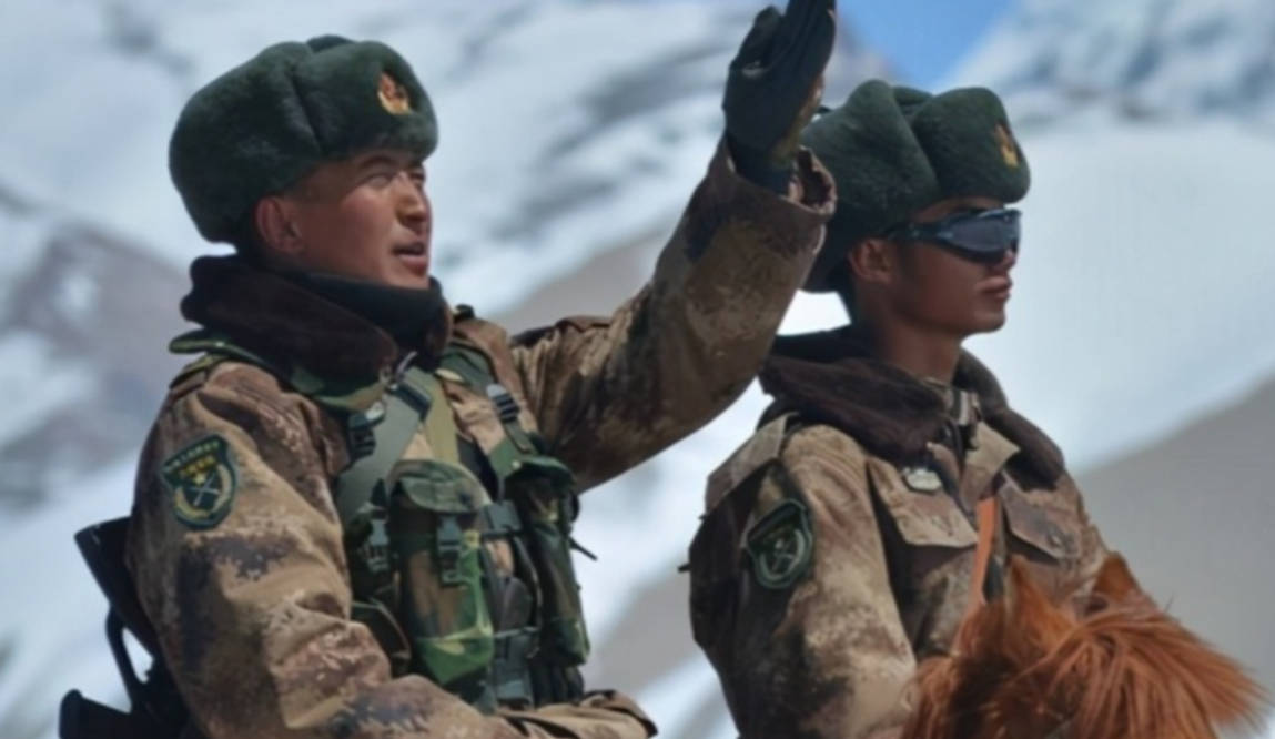 棉大衣|军大衣发明100多年，曾在我国风靡一时，为何07年被我军淘汰！？