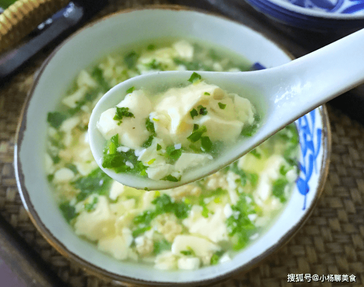 炖豆腐汤的虾仁 a3cc2094f5f848308d11c53b045d3e0b.png