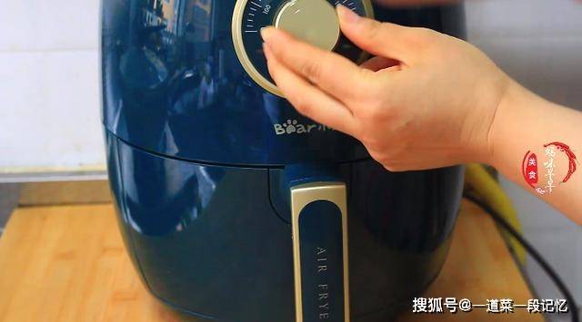 成本|晒晒我家的早餐,成本20元,有肉还有菜,全家人吃着特別开心