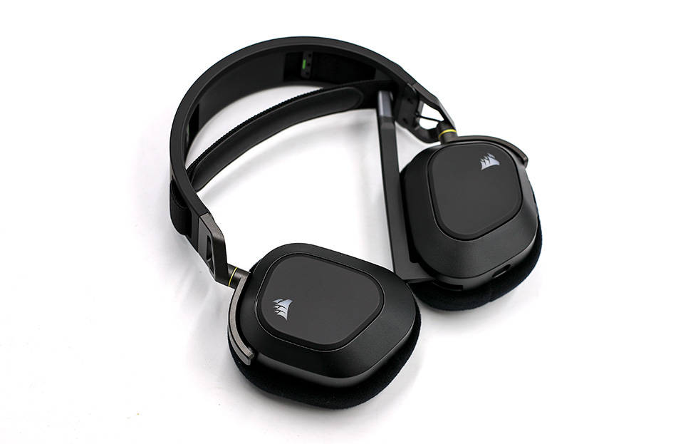 无线长续航 杜比全景声音效 美商海盗船corsair hs80 rgb游戏耳机体验