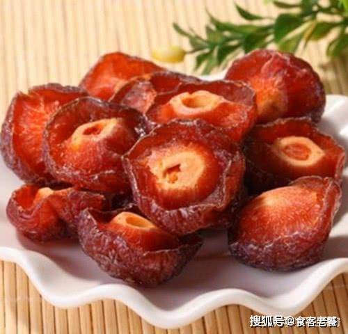 因为|比方便面还“脏”的5种零食，辣条上榜，图2是女孩子最喜欢吃的